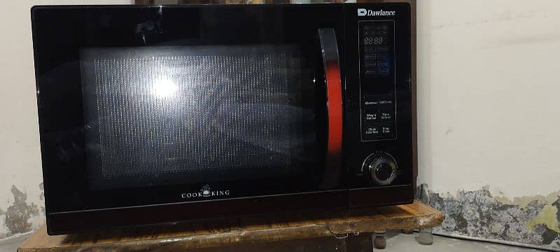 Dawlance DW-133-G is a 30-liter grilling microwave oven 6