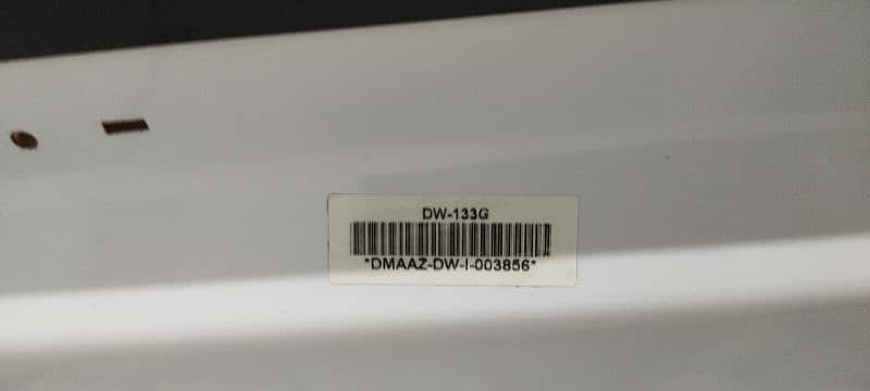 Dawlance DW-133-G is a 30-liter grilling microwave oven 11