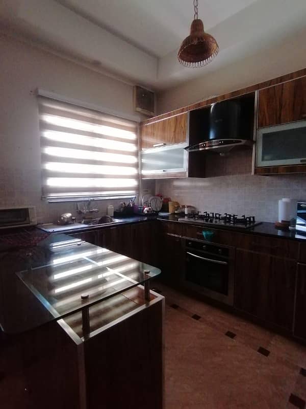 5 Marla Flat FOR SALE 3