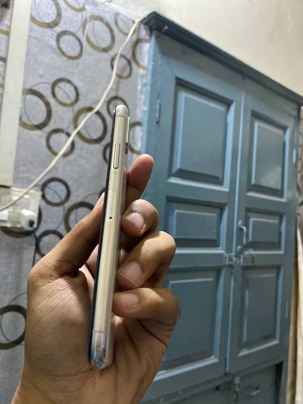 IPHONE XS 64 GB NON PTA FU 4