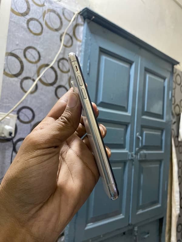 IPHONE XS 64 GB NON PTA FU 5