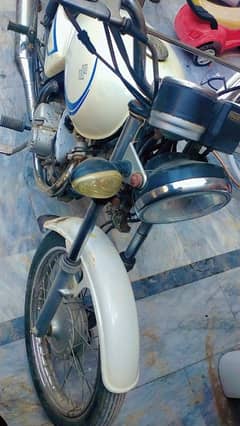 suzuki 150 1st owner new condition