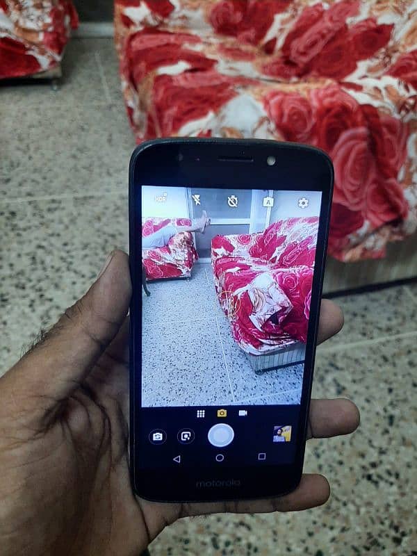 Motorola E5 play good condition 2gb 16gb pta approved sale n exchange 2