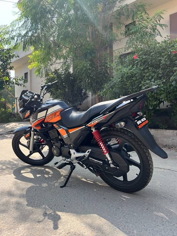 Honda CB150F 0