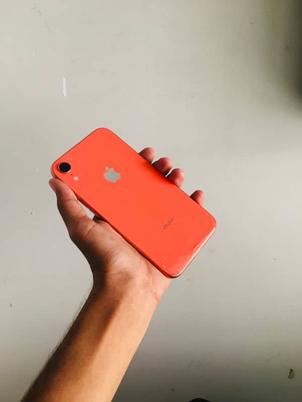 iphone XR 64Gb Non PTA Exchange Possible. 1