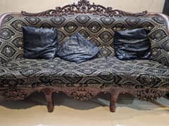 5 seater wooden sofa set + 1 single bed