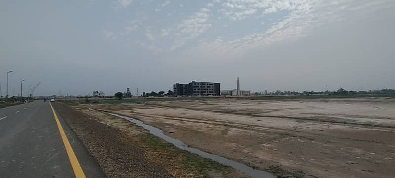 Lahore Smart City Overseas Central Sector B 1 Kanal Plot For Sale 9