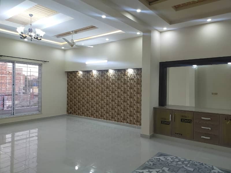 G-13 Beautiful Double Storey House 40x80 Sun Pindi Facing Available Investor Price 5