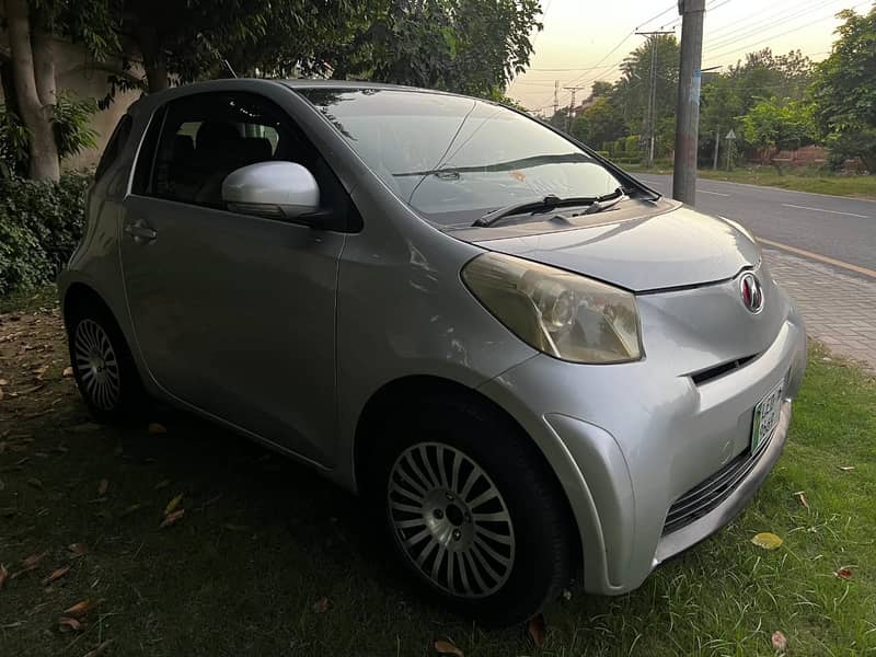 Toyota iQ 2010/12/14 1