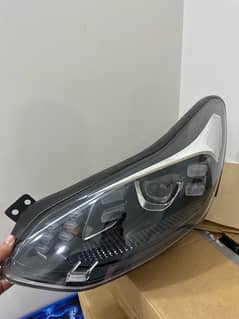 GENUINE  SPORTAGE FRONT HEAD LIGHT Left side