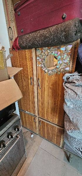 4 Door Wooden Wardrobe | Urgent selling 5