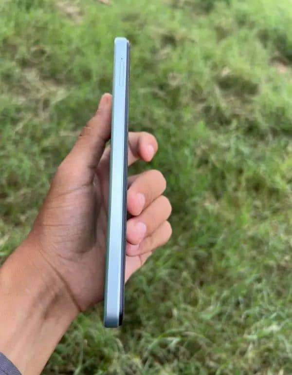 vivo y18 new mobile one day use only full box full warrenty 2