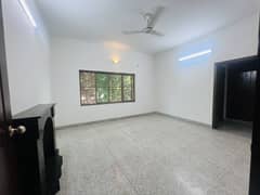 I-8/4 1 KANAL UPPER PORTION FOR RENT