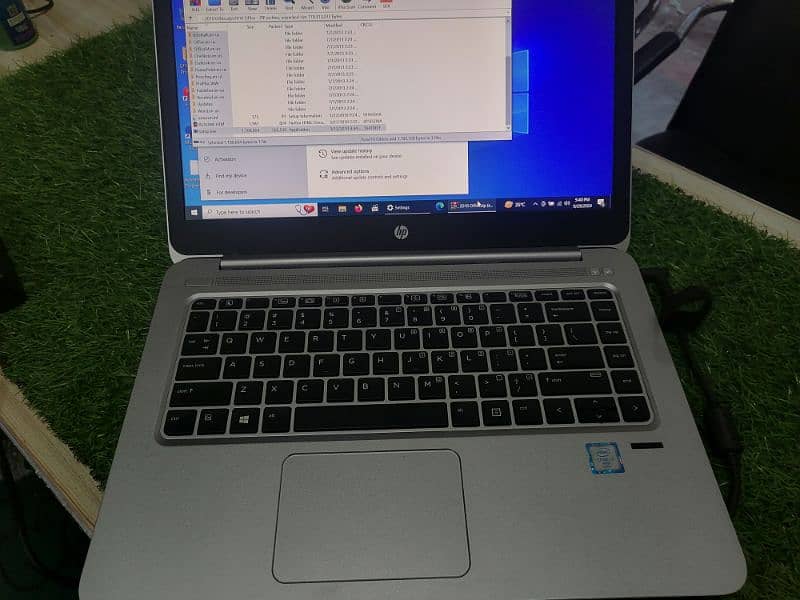 Hp Elitebook Folio 1040 G3 with 16 GB RAM 5