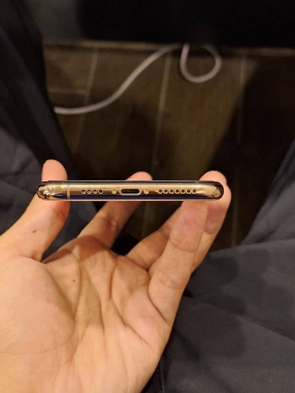 iPhone XS Max 256 GoLd 2