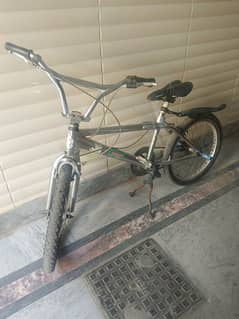 Good cycle 10/10 condition fully modified brand new American cycle