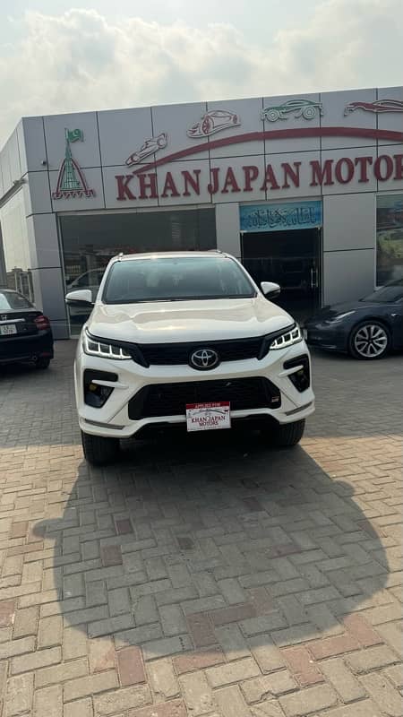 Toyota Fortuner Legender GR SPORT 4