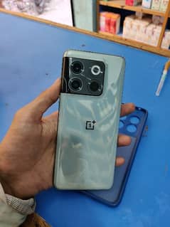 Oneplus 10t - 8/128 - 10/10 condition