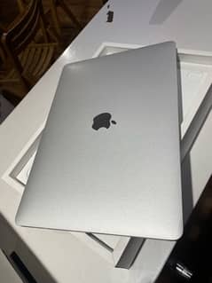 Macbook Pro m2 13-inch apple mac book mac book m2 pro apple