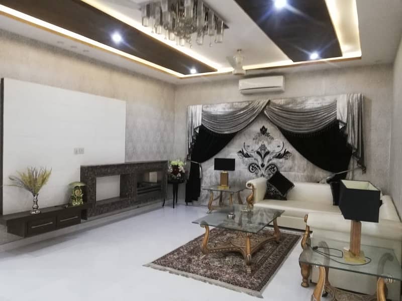 1 Kanal Like New Upper Portion Available For Rent In EE Block Bahria Town Lahore 7