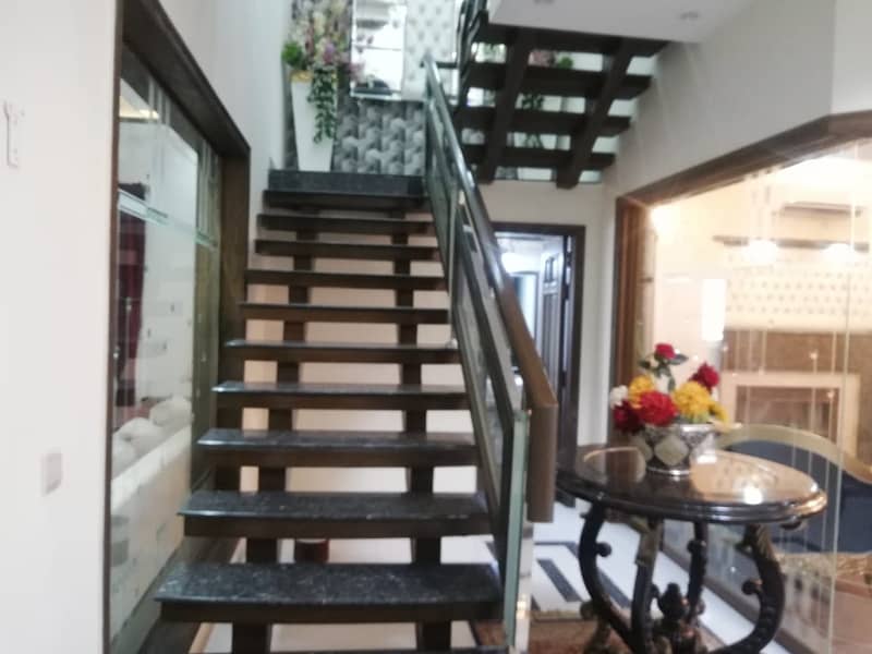 1 Kanal Like New Upper Portion Available For Rent In EE Block Bahria Town Lahore 16