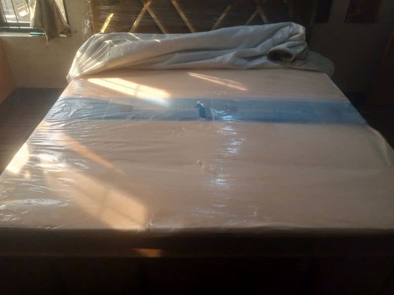 king size bed / poshish bed / bed with mattress / sofa cumbed for sale 4