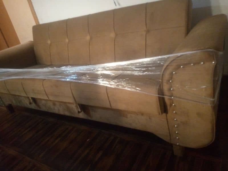 king size bed / poshish bed / bed with mattress / sofa cumbed for sale 6