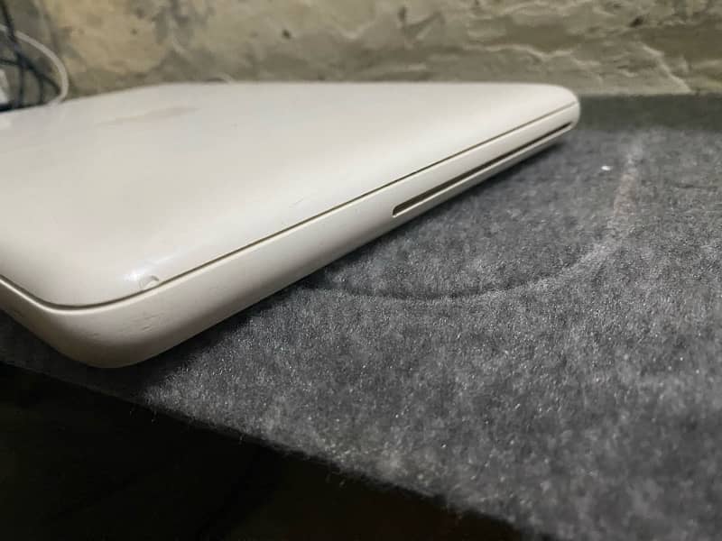 MACBOOK 6