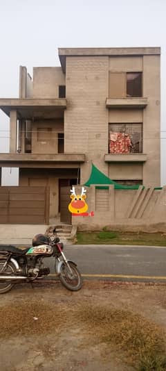 very buettifull Gray structure house for sale in central park housing scheme ferozpur road lahore