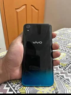 vivo 1823