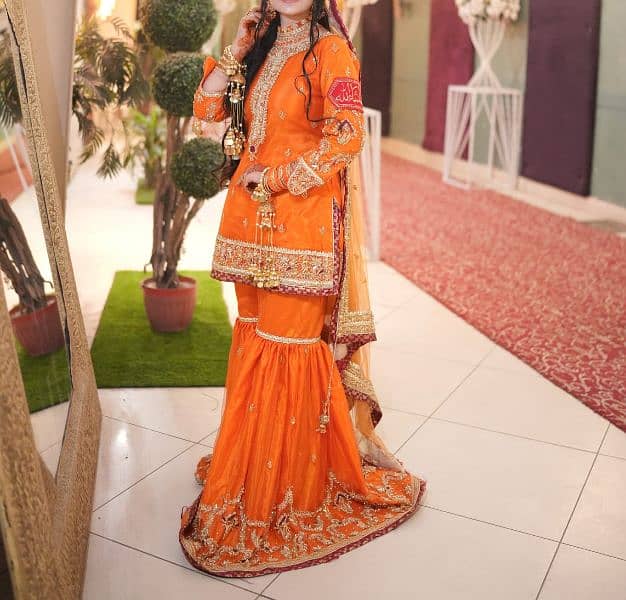 beautiful mehndi dresss 1