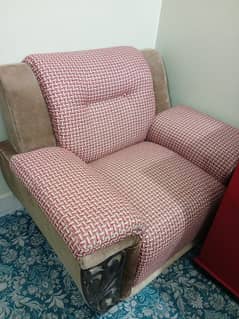 4 seater sofa like new