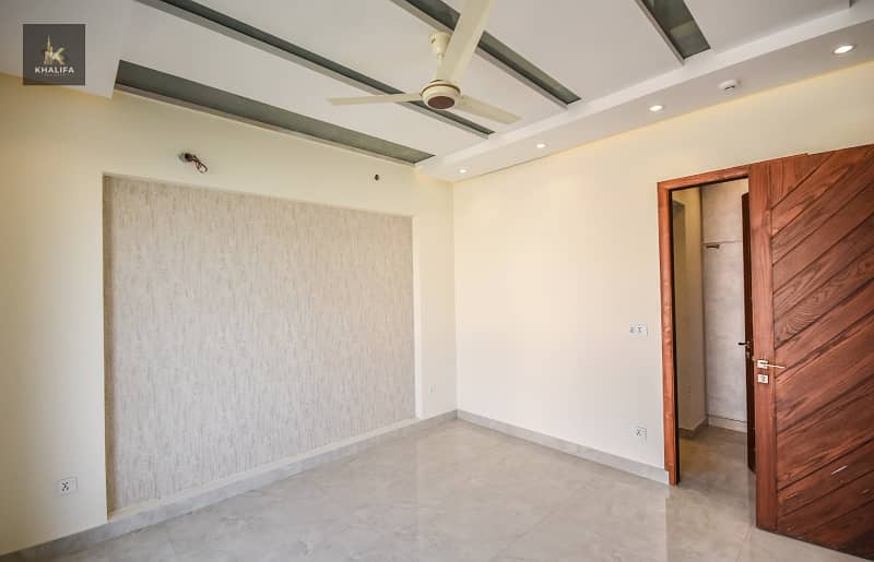 5 Marla Luxury House Available For RENT In DHA Phase 9 Town Lahore 4