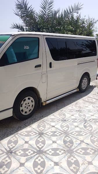 Toyota hiace 2011 Automatic transmission for sale urgent. 2