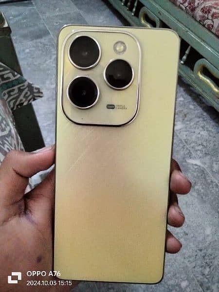 infinix hot 40 pro golden colour 2