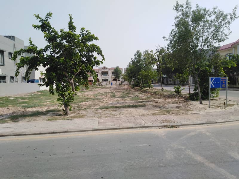 10 Marla Residential Plot For Sale In Johar Block Sector E Bahria Town Lahore 0