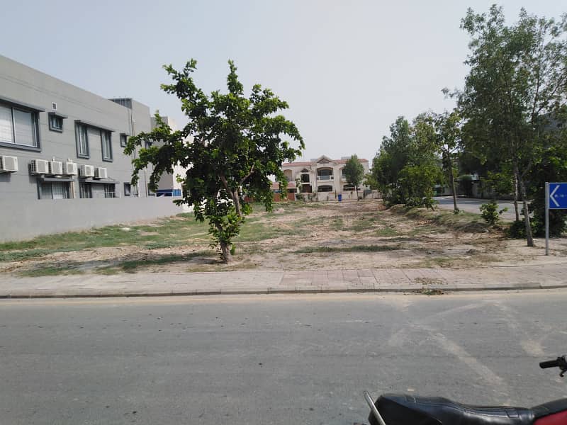 10 Marla Residential Plot For Sale In Johar Block Sector E Bahria Town Lahore 9