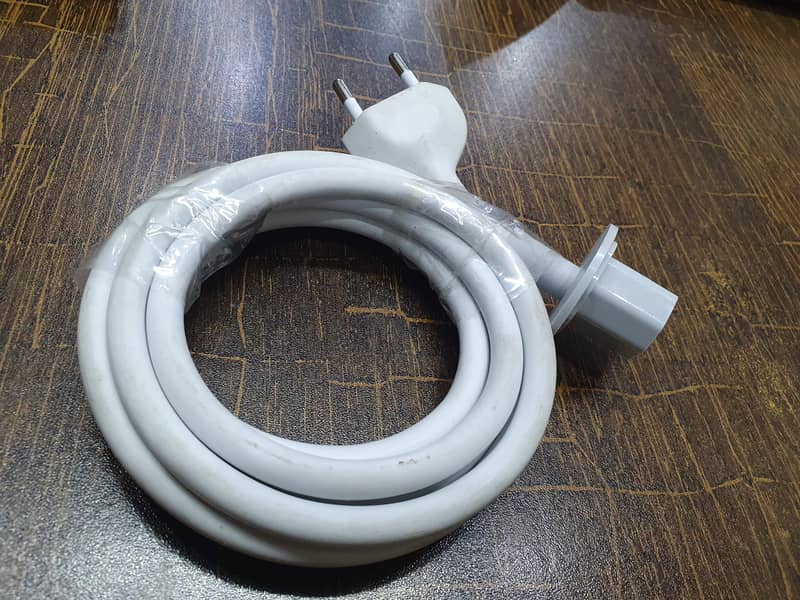 Apple Power Cord (100% Original) 1