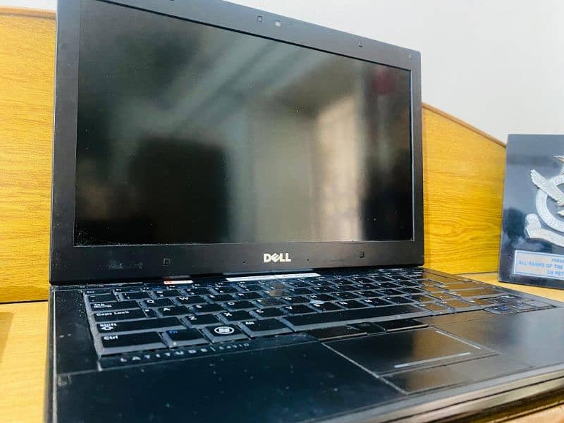 DELL LAPTOP 0