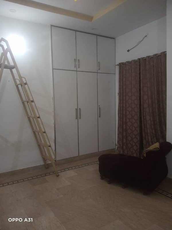 10 Marla ViP Upper portion urgent for rent in sabzazar 2