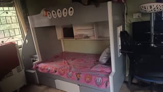 Wooden kids bunk bed