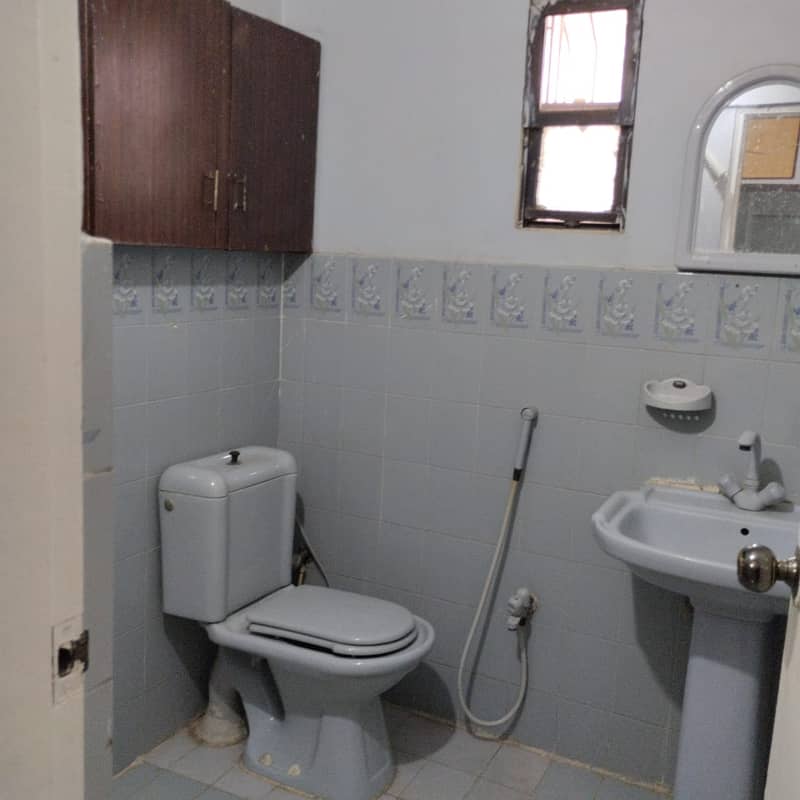 3 Bed DD Flat for Sale 1450 SqFt. Gulshan-e-Iqbal 1