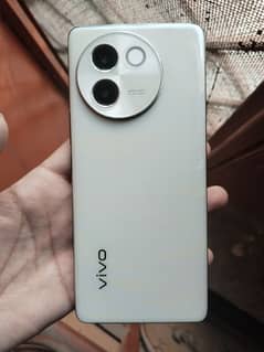 VIVO V30e