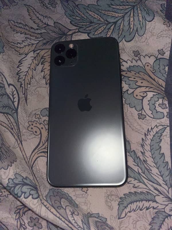 iPhone 11 Pro Max 64gb 81% better health face id ok 1