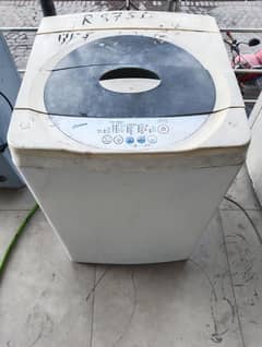 LG TOP LOAD WASHING MACHINE