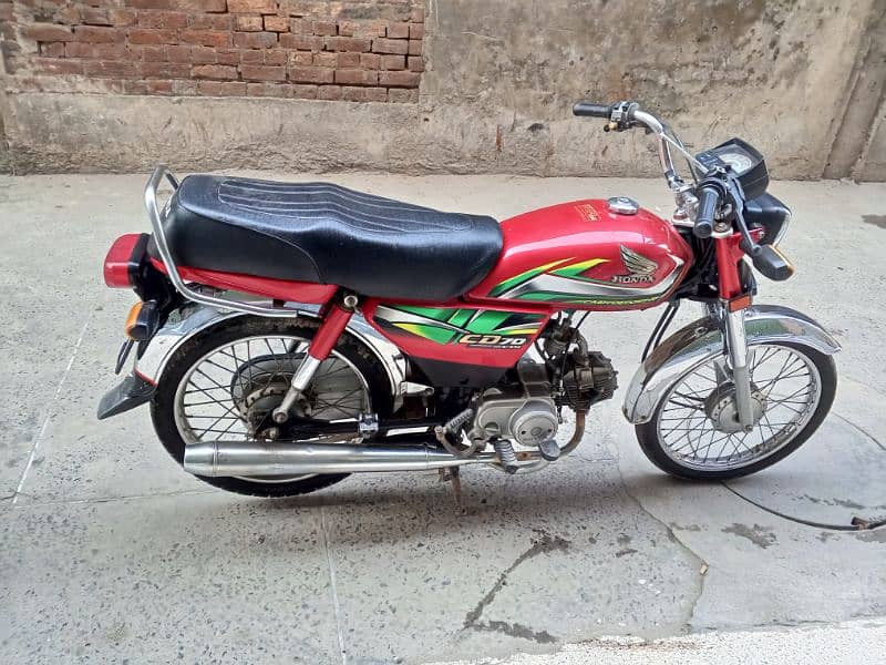 Honda 70 2022 2