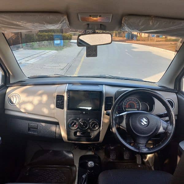 Suzuki Wagon R 2019 13