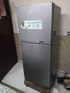 haier medium size fridge totally guanine 1 Year sy upr used