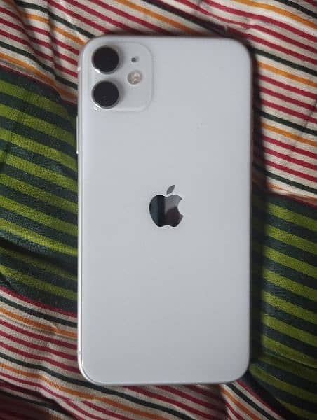 iPhone 11 128 GB Storage 10/10 Condition ( JV ) 1