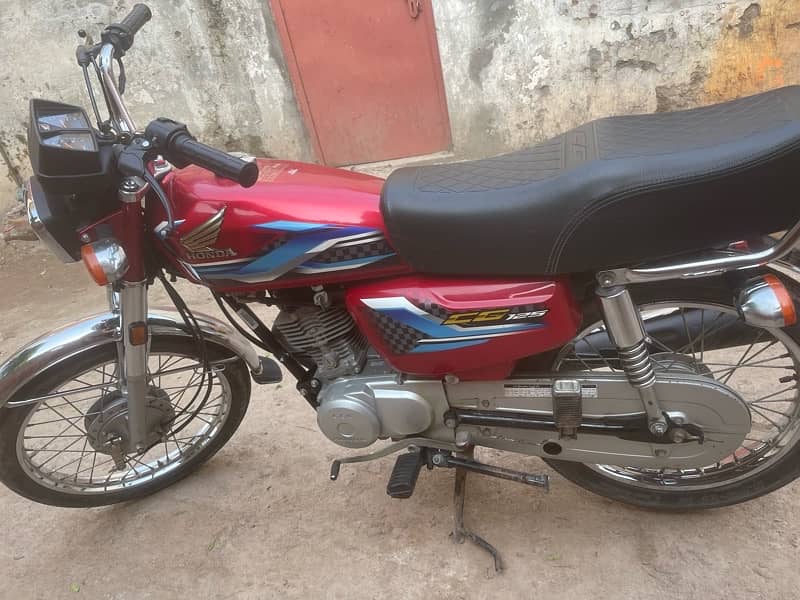 Honda 125 for sale original documents and condition be ok hay 2